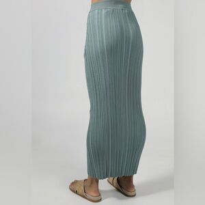 Ena Pelly knit midi skirt moss